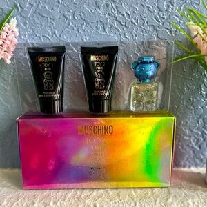 Moschino Toy 2 Pearl 3 Pice Gift Set Body Wash & Perfume